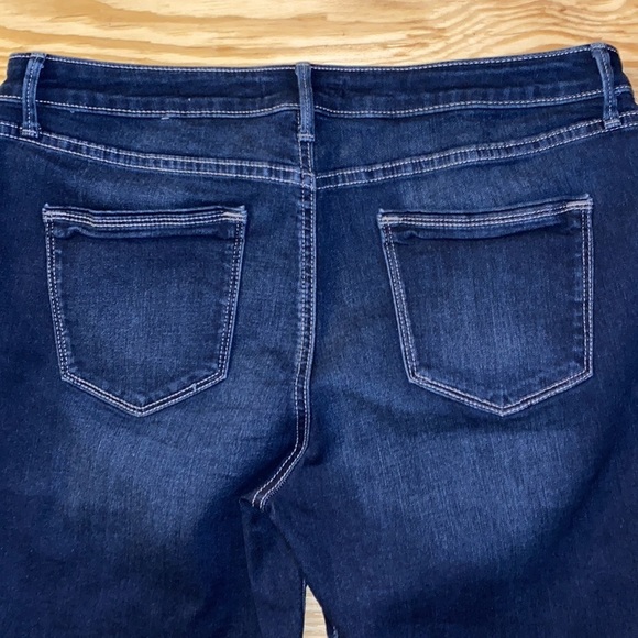 Barely worn Apt 9 Bermuda shorts size 14 ✨🌟💫 - Picture 5 of 5